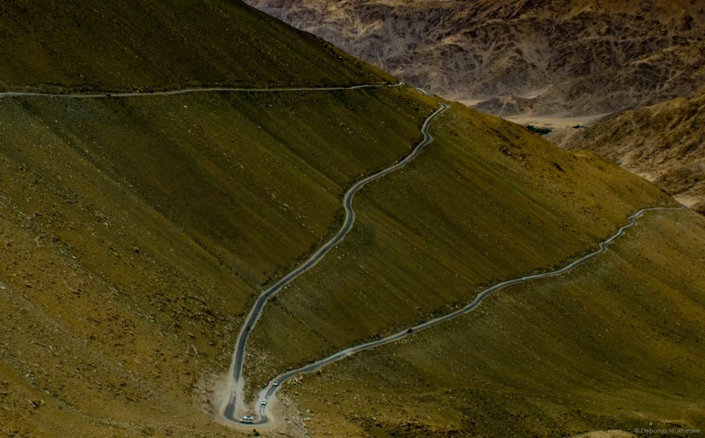 Road to Pangong Lake