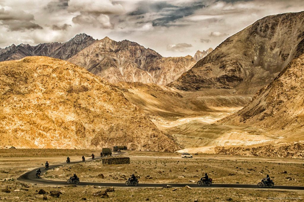 bikes rally to Pangong Lake 