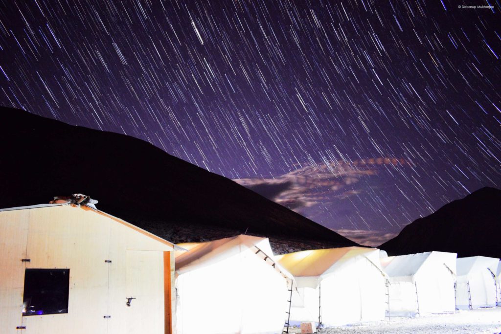 night sky at pangong lake