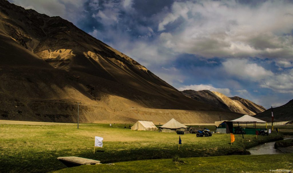 roads to pangong tso