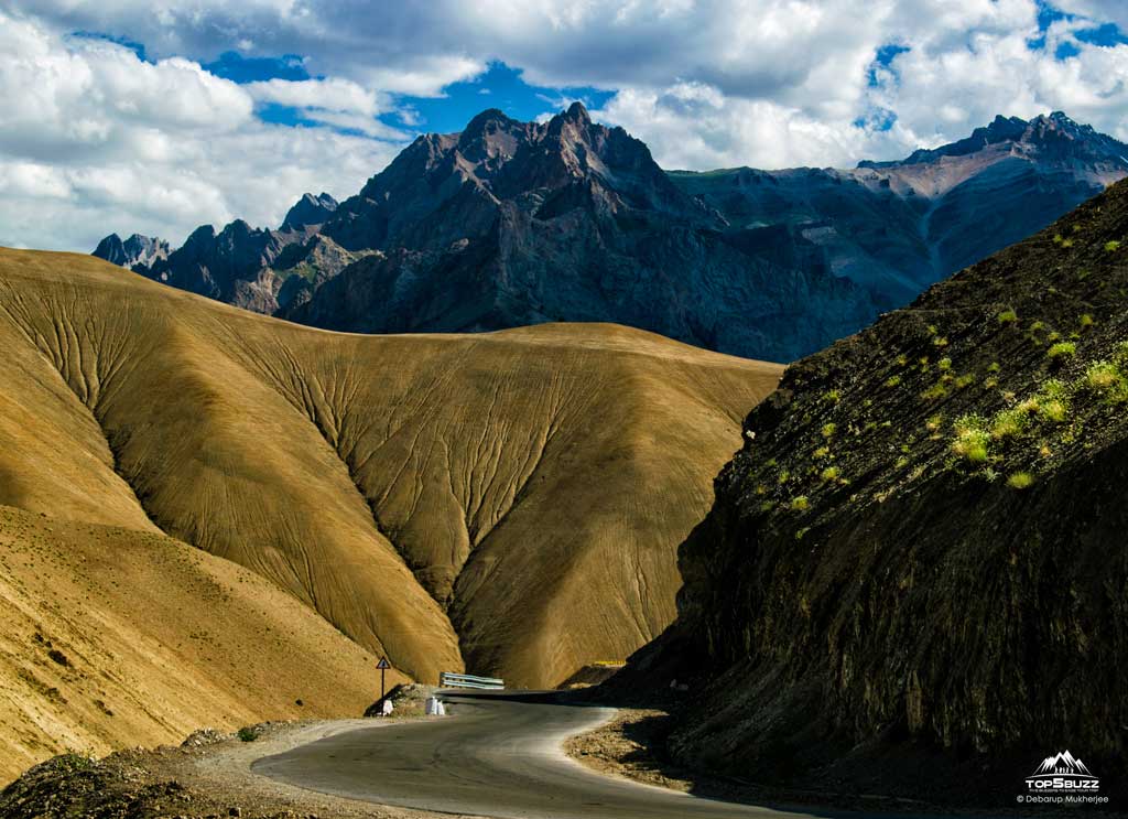 Leh to Srinagar Road