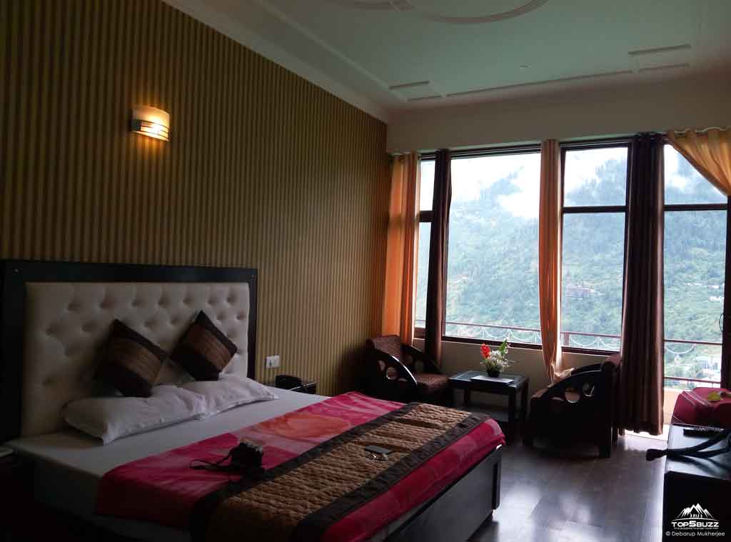 manali hotel room