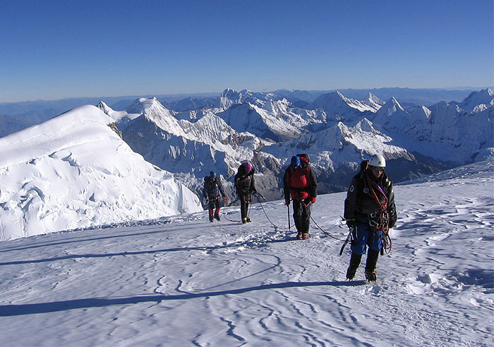 Huascarán climbing