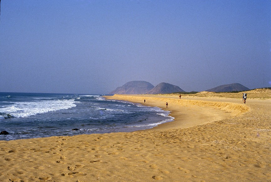 coastal trek from Vishakhapattium - Kankinada, 1986