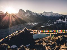 gokyo ebc three pass trek