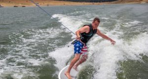 Wakesurfing