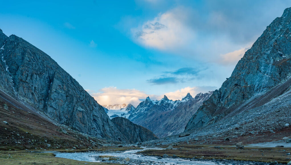hampta pass trek himachal pradesh